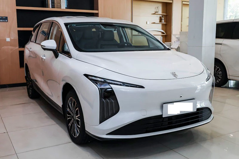 Dongfeng Fengxing Xinghai V6 Qiankun Edition.