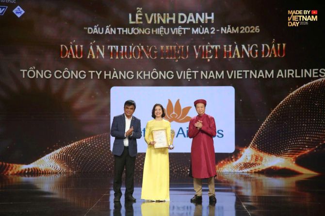 Vietnam Airlines được vinh danh “Dấu ấn thương hiệu Việt hàng đầu”