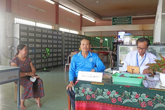 Phòng khám Y học cổ truyền từ thiện Chợ Vàm, tỉnh An Giang Phòng khám Y học cổ truyền từ thiện Chợ Vàm, tỉnh An Giang