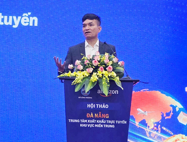 Giám Đốc Kinh doanh quốc gia Amazon Global Selling Việt Nam Trần Xuân Thuỷ phát biểu tại hội thảo.