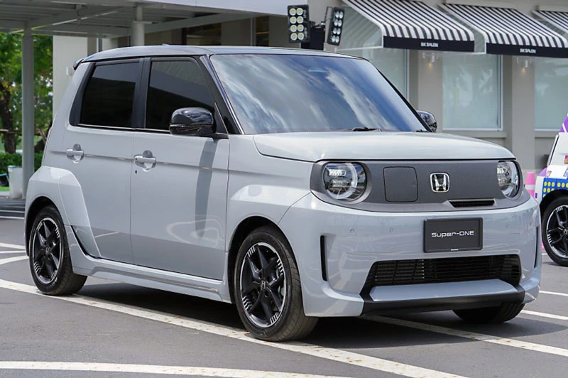 Honda Super-One.