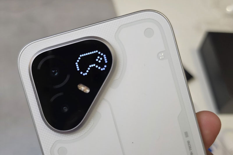 Smartphone ‘nồi đồng cối đá’, cấu hình ‘khủng’, pin 6.500mAh, giá gần 14 triệu đồng