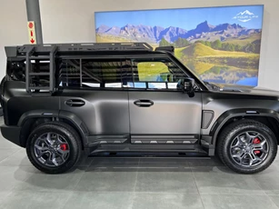 SUV địa hình thiết kế hầm hố, công suất 241 mã lực, giá gần 1,1 tỷ đồng