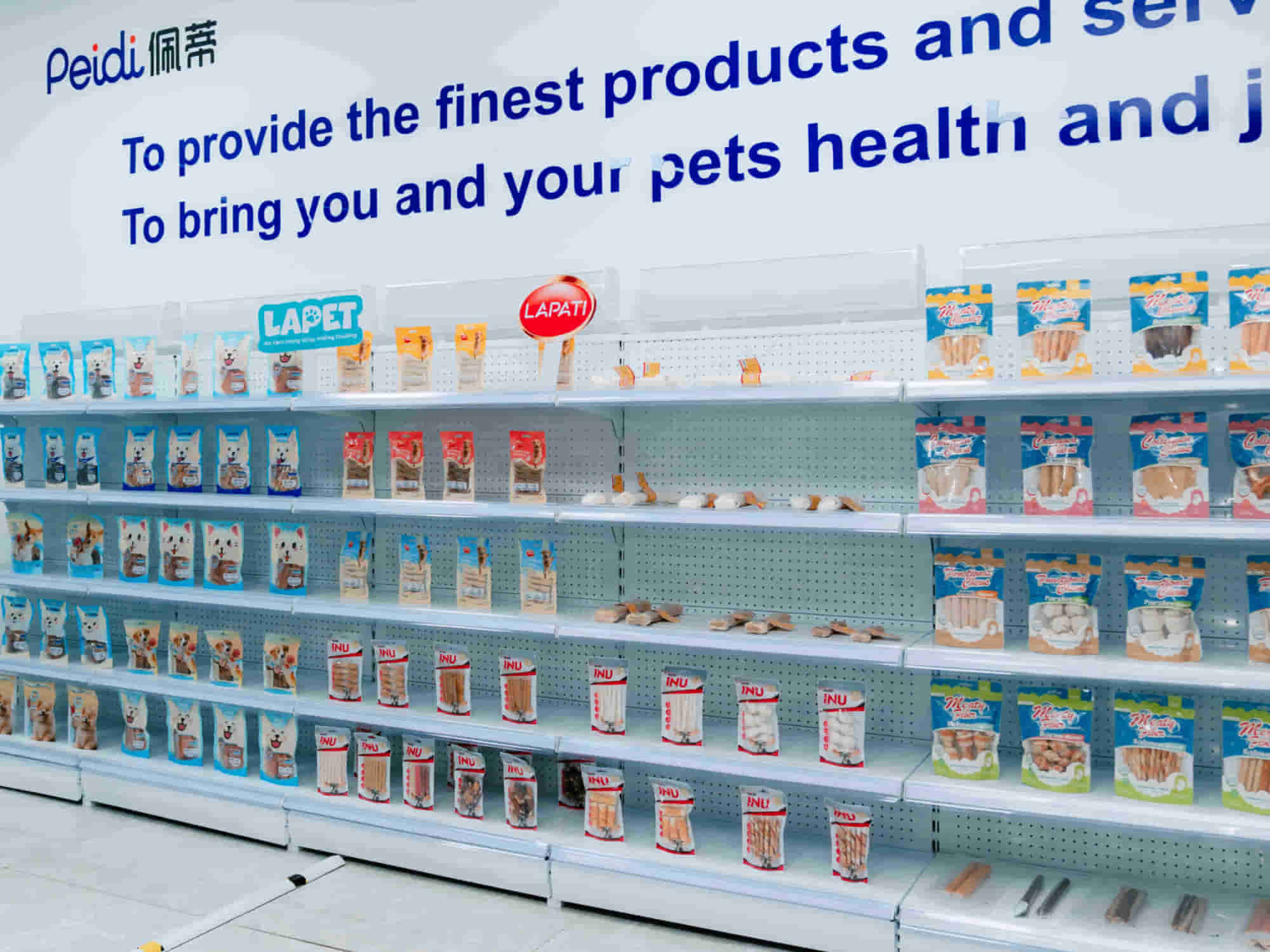 Thị trường thức ăn thú cưng mở rộng, bánh thưởng có thêm dư địa tăng trưởng