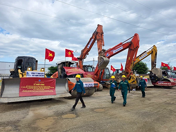 Các nhà thầu cam kết thực hiện dự án bảo đảm tiến độ, chất lượng, kỹ thuật, mỹ thuật. Các nhà thầu cam kết thực hiện dự án bảo đảm tiến độ, chất lượng, kỹ thuật, mỹ thuật.