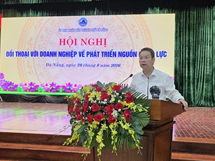 Chủ tịch Đà Nẵng đối thoại về phát triển nguồn nhân lực