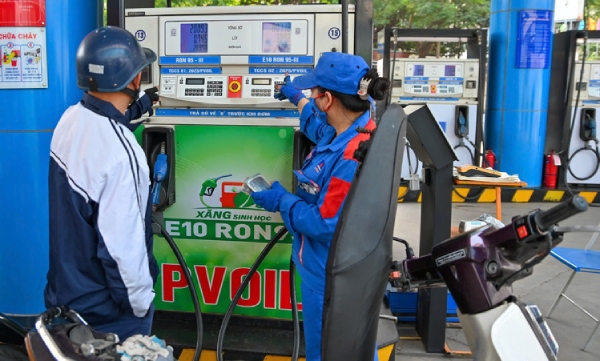 Xăng dầu giảm giá