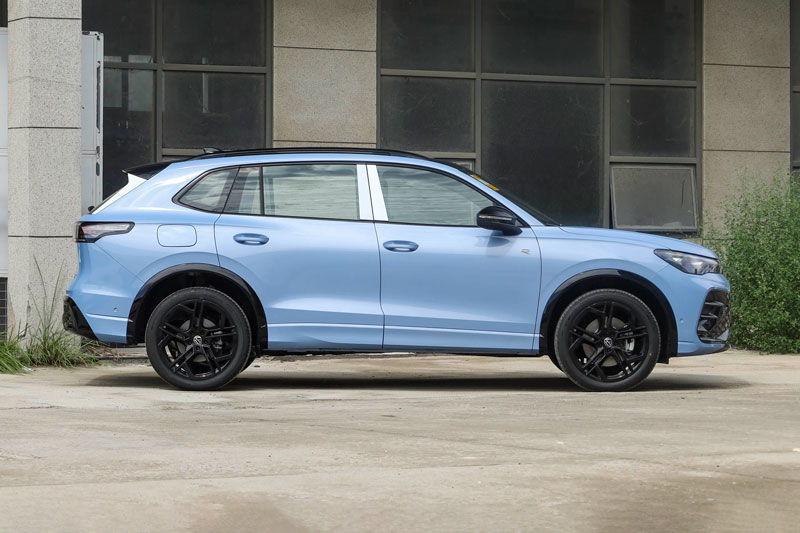 SUV hạng D công suất 217 mã lực, trang bị tiên tiến, giá từ 580 triệu đồng