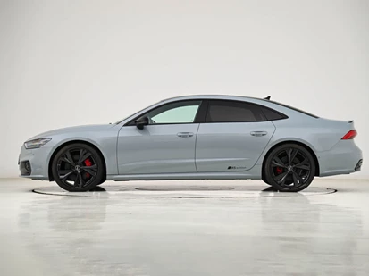 Xe sedan hạng sang công suất 340 mã lực, giá hơn 1,6 tỷ đồng