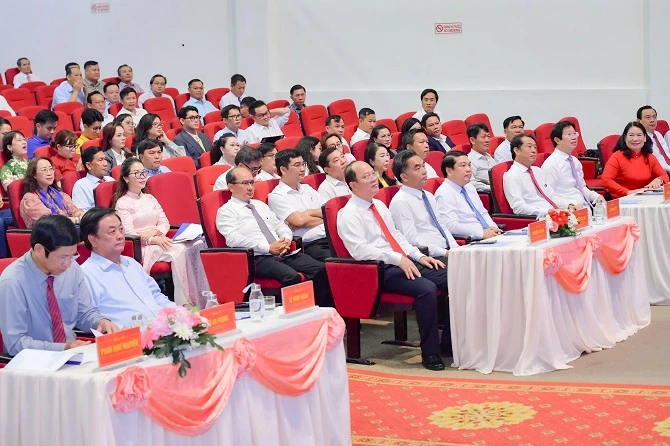Các đại biểu tại hội nghị hôm 29/8. Các đại biểu tại hội nghị hôm 29/8.