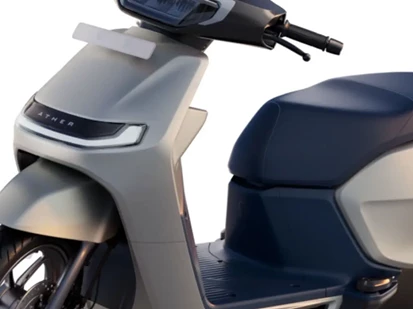 Xe máy điện phạm vi hoạt động 200 km, giá hơn 27 triệu đồng