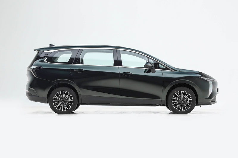 Xe MPV điện 6 chỗ công suất 184 mã lực, phạm vi hoạt động 510km, giá gần 350 triệu đồng