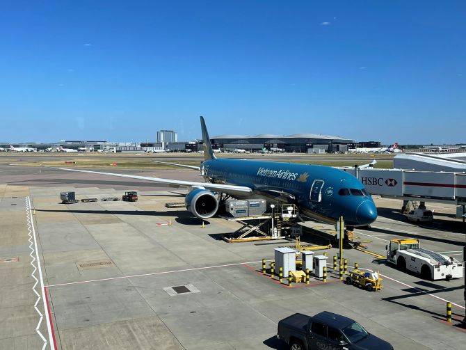 Vietnam Airlines điều chỉnh lịch bay tại Anh 