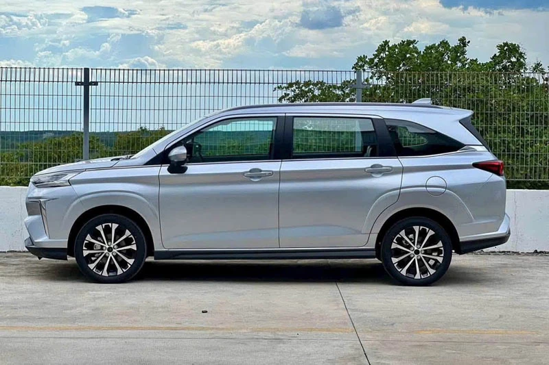 Toyota Veloz Cross.