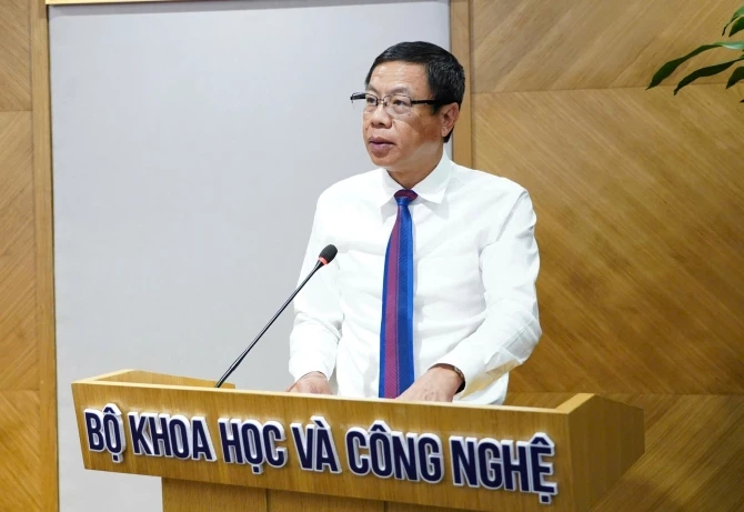 Thứ trưởng Bộ Khoa học và Công nghệ Lê Xuân Định phát biểu tại buổi lễ.