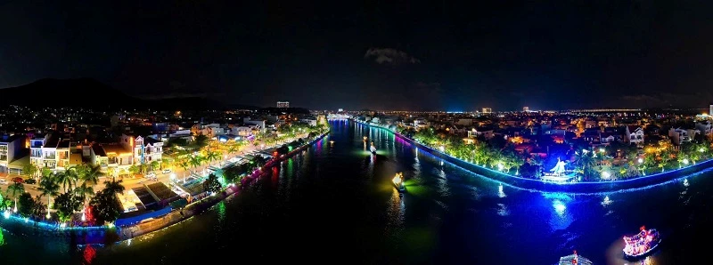 Sông Hà Thanh thành không gian lễ hội.