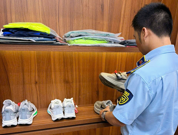 Đà Nẵng: Xử phạt nhiều cơ sở kinh doanh hàng giả mạo nhãn hiệu