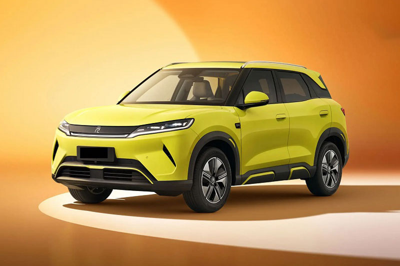 SUV hạng B thiết kế bắt mắt, giá chưa tới 300 triệu đồng