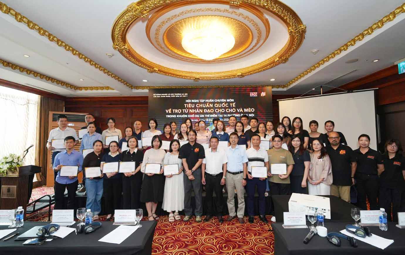 Tập huấn quốc tế về trợ tử nhân đạo cho chó và mèo