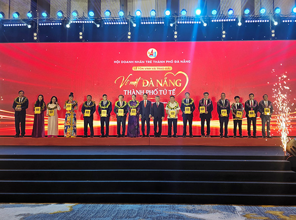 15 cá nhân được trao giải thưởng ‘Vì một Đà Nẵng – Thành phố tử tế’ năm 2026