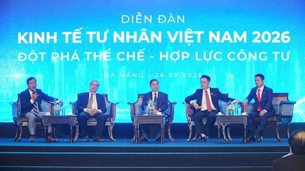 Phiên bàn tròn kết nối nội lực miền Trung, trong khuôn khổ VPSF 2026 do Hội Doanh nhân trẻ Việt Nam tổ chức. 