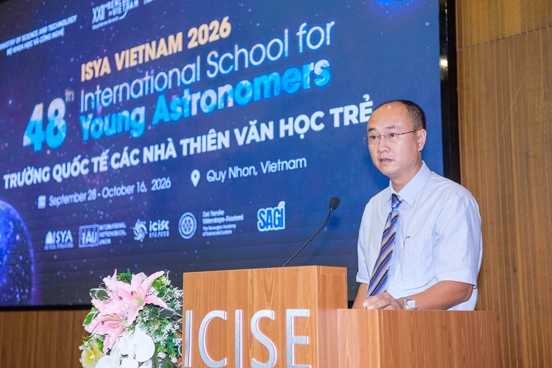 Ông Phan Hồ Giang - Phó Giám đốc Sở Khoa học và Công nghệ tỉnh Gia Lai, phát biểu tại lễ khai mạc ISYA 2026.