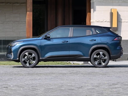 SUV hạng C công suất 181 mã lực, giá chưa tới 350 triệu đồng