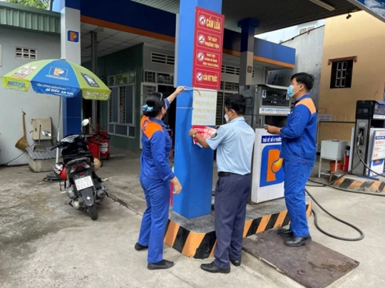 Thương nhân phân phối muốn được mua bán xăng dầu của nhau