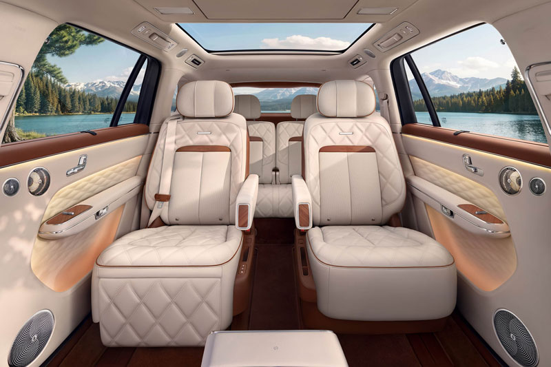 SUV hạng sang cỡ lớn mạnh 540 mã lực, trang bị tối tân, giá hơn 1,5 tỷ đồng