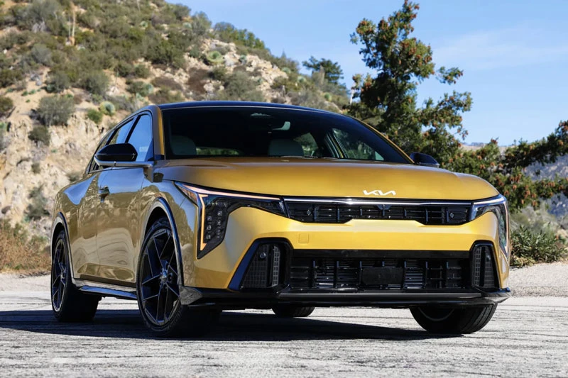 Kia K4 Hatchback 2027.