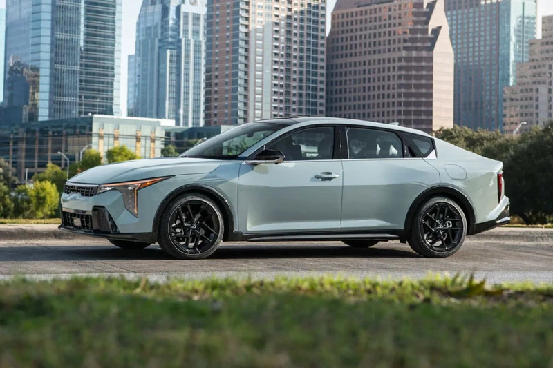 Kia K4 Sedan 2027.