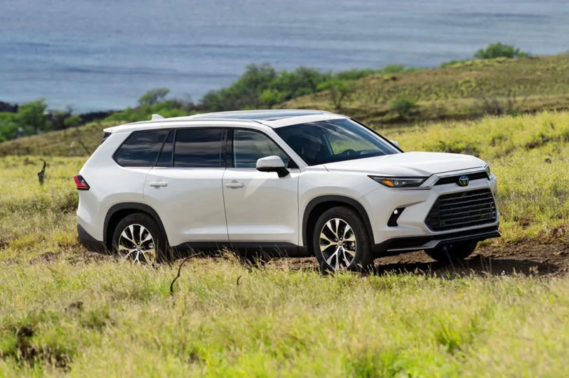 Toyota Grand Highlander 2027.