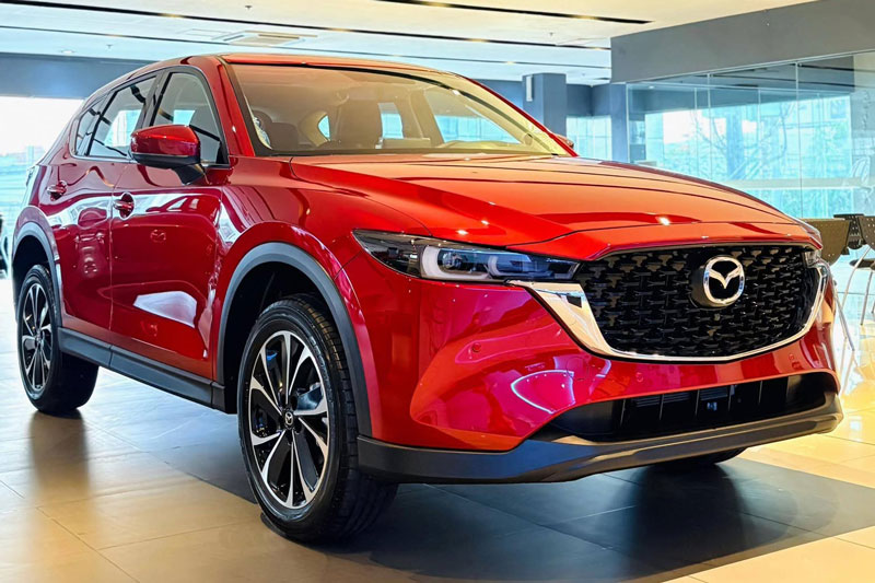 Mazda CX-5 giảm giá còn 638 triệu đồng tại đại lý
