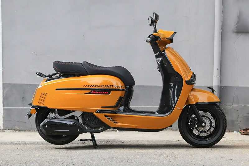 Xe tay ga 150cc đậm chất cổ điển, phanh ABS 2 kênh, TCS, giá hơn 58 triệu đồng