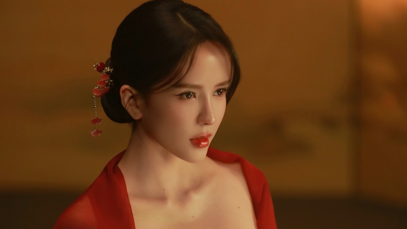 Thiều Bảo Trâm ra mắt ‘Tạnh mưa’, gửi thông điệp về hành trình yêu thương bản thân