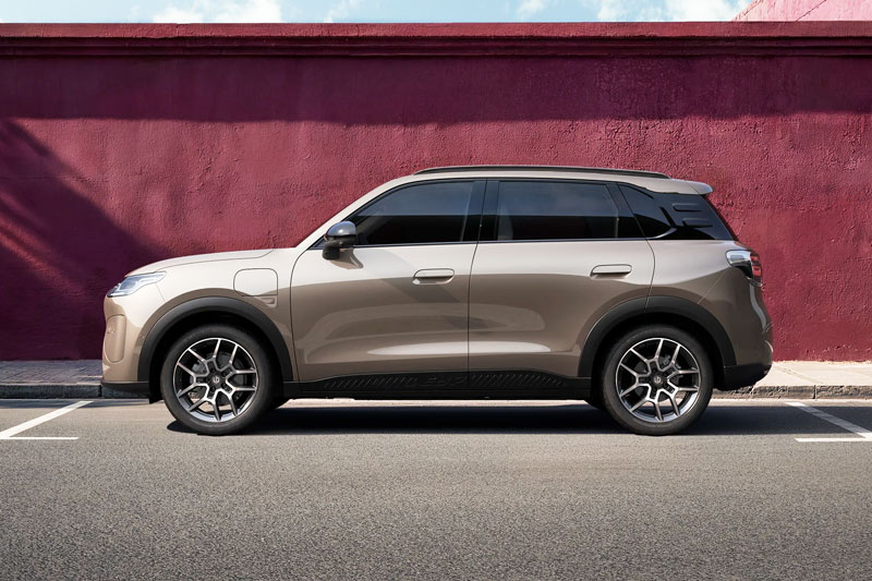 SUV đô thị công suất 194 mã lực, giá hơn 540 triệu đồng 