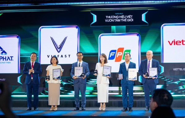 FPT được vinh danh “Thương hiệu Việt vươn tầm Thế giới” 