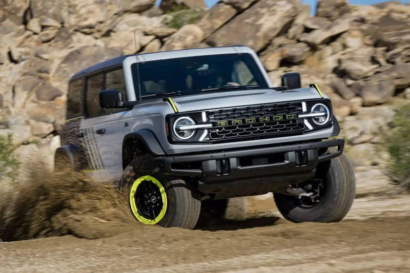 Ford Bronco RTR 2027. 