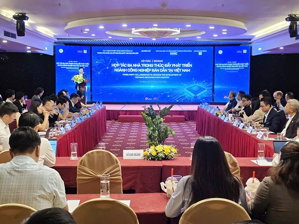 Hội thảo “Hợp tác ba nhà trong thúc đẩy phát triển ngành công nghiệp bán dẫn tại Việt Nam” diễn ra tại Đà Nẵng ngày 8/10.