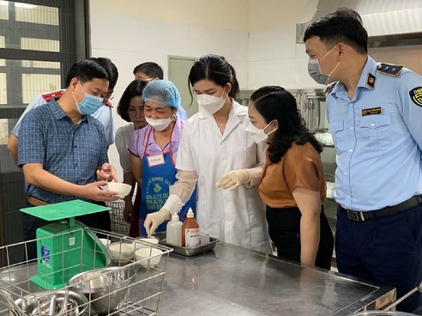 Kiến nghị tăng kiểm soát an toàn thực phẩm từ gốc