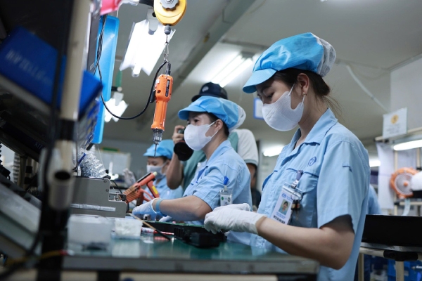Xuất nhập khẩu vượt 888 tỷ USD: Làm sao để doanh nghiệp Việt hưởng lợi nhiều hơn?