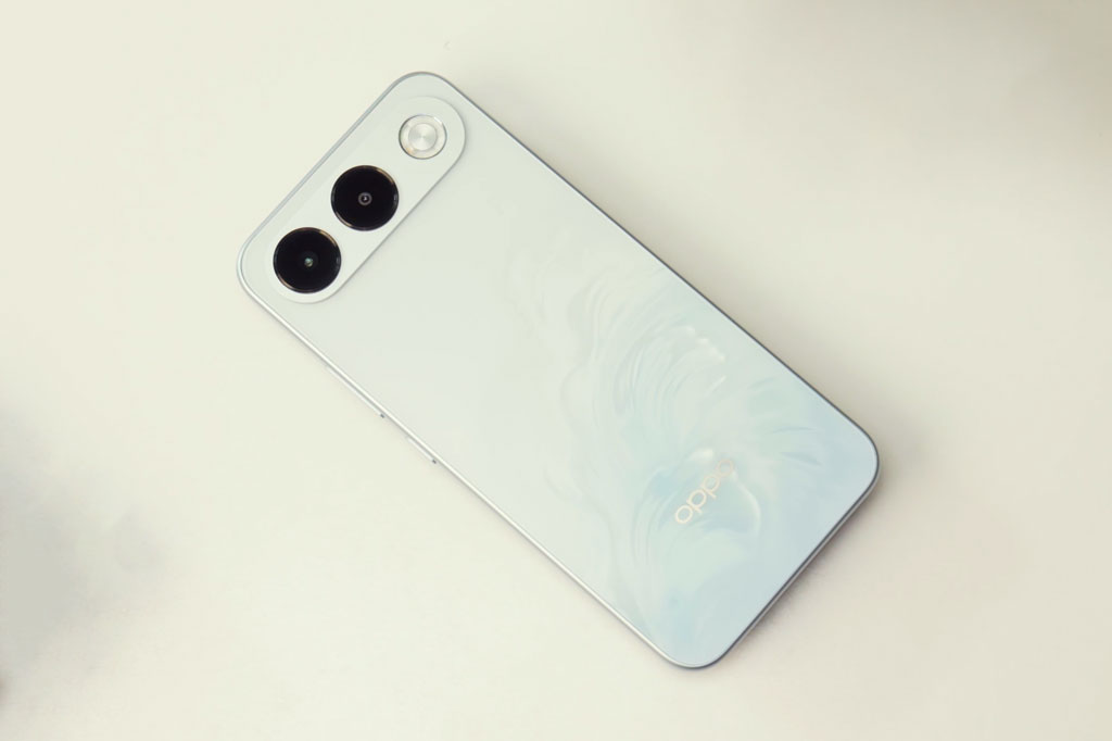 Smartphone độ bền quân đội, pin 8.000mAh, giá hơn 13 triệu đồng tại Việt Nam