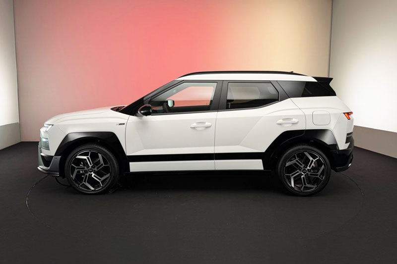 Hyundai trình làng xe SUV hạng B động cơ hybrid, thiết kế hầm hố