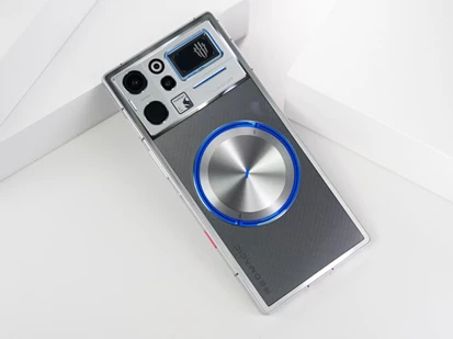 Smartphone gaming mạnh bậc nhất thế giới, màn hình 185Hz, pin 8.400mAh, giá hơn 27 triệu đồng