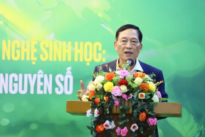 nguyên Thứ trưởng Bộ Khoa học và Công nghệ Trần Thanh Tùng - Chủ tịch Hội Thông tin Khoa học và Công nghệ Việt Nam (VASTI).