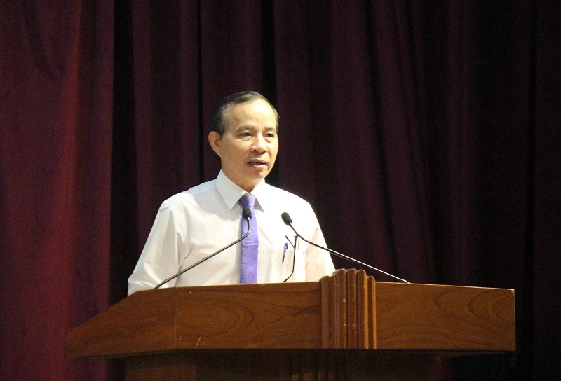 Ông Huỳnh Văn Lợi - Phó Giám đốc Sở Văn hóa, Thể thao và Du lịch tỉnh Gia Lai, phát biểu khai mạc.