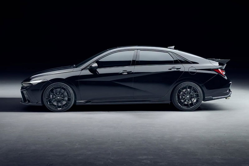 Hyundai Elantra N Monochrome ra mắt: Thiết kế thể thao, công suất 286 mã lực 