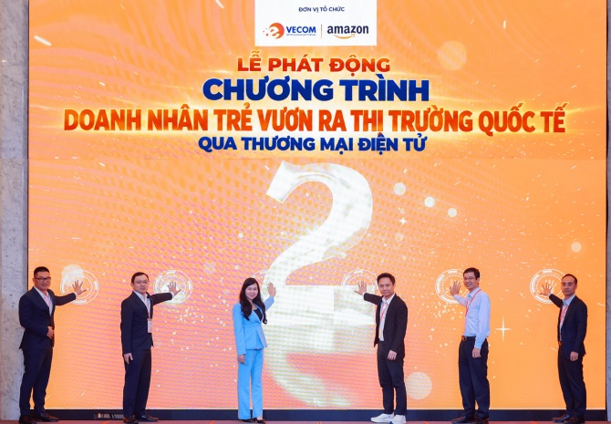 Doanh nhân trẻ Việt tìm đường ra thế giới qua thương mại điện tử