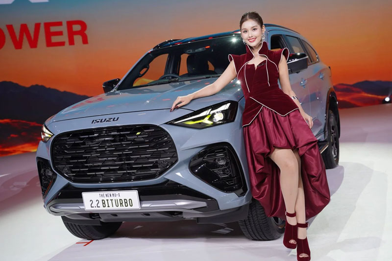 Đối thủ của Toyota Fortuner trình làng, giá gần 920 triệu đồng