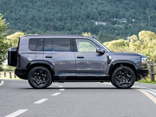 Xe gầm cao 551 mã lực, chạy điện tối đa 360 km, giá hơn 850 triệu đồng